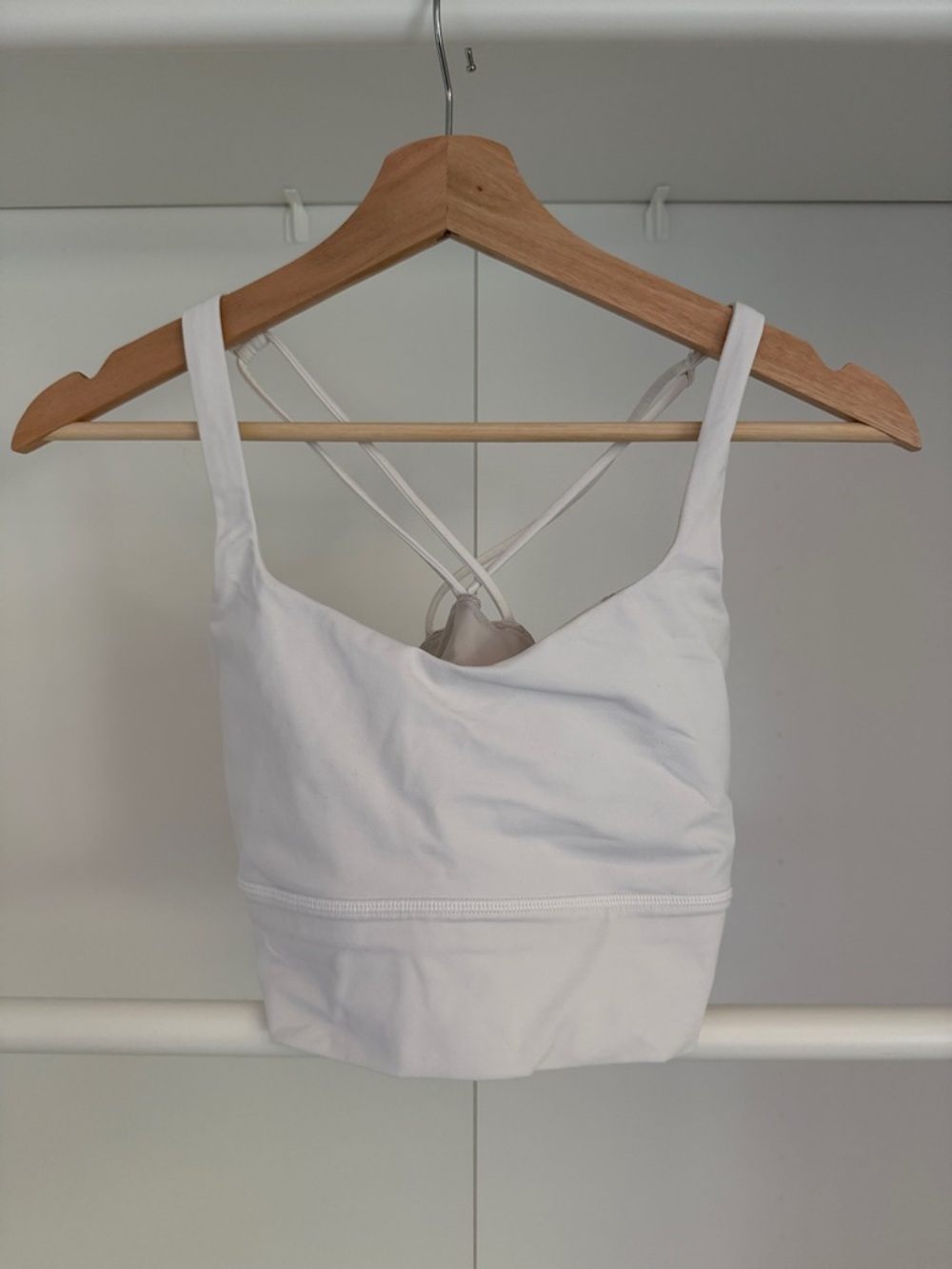 Lululemon Women’s White Cropped Strappy Sports Bra Top